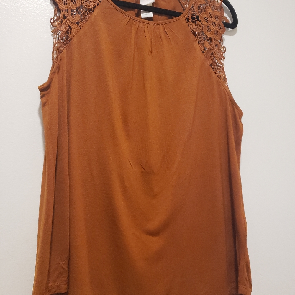 H&M Sleeveless Brown Blouse. Size L.